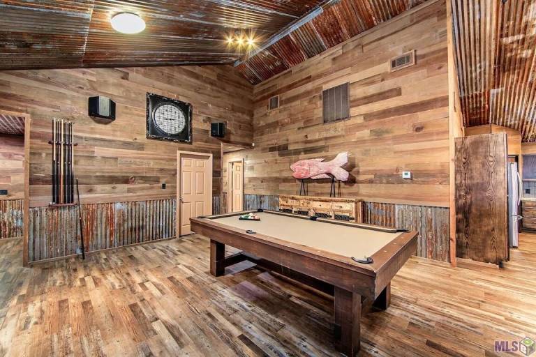 Cabin Dulac