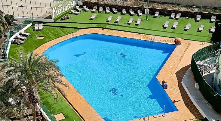 Rental apartment with terrace & pool — photo 2