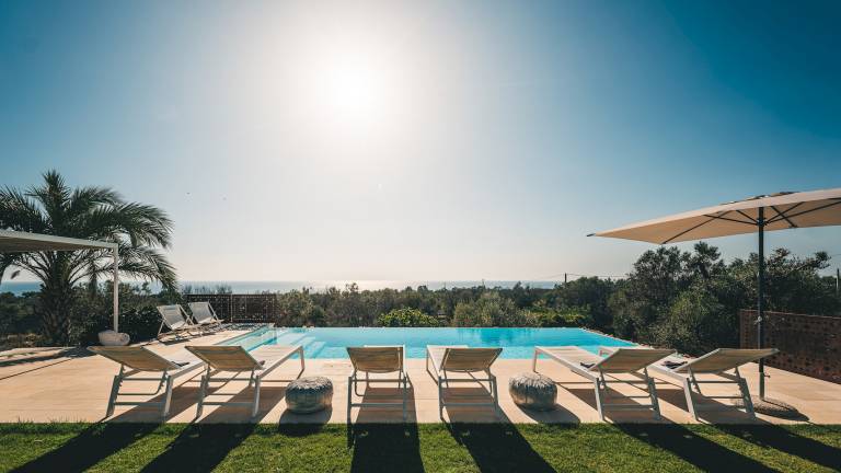 Villa with BBQ, private pool & terrace | Garden view | Suitable for remote work — photo 2