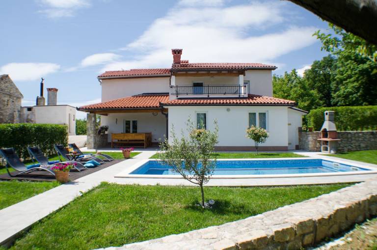 Vila  Jakačići