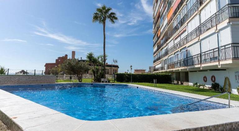 Holiday apartment with pool — photo 2