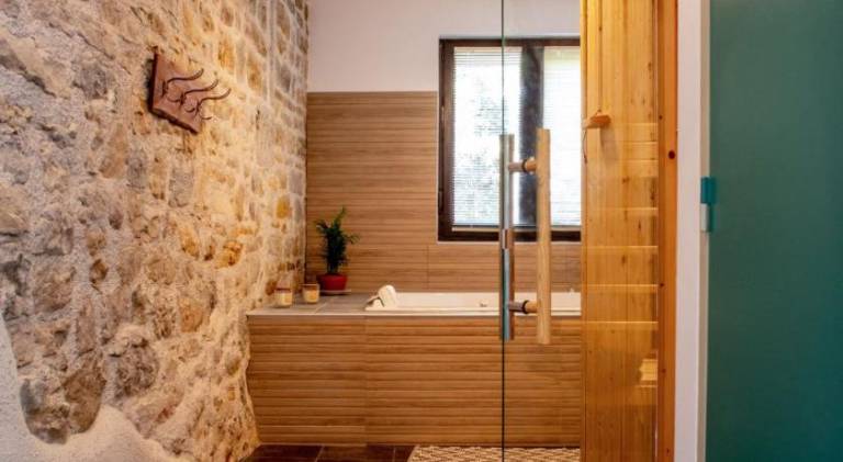 Charming house with jacuzzi | Dogs allowed — photo 2