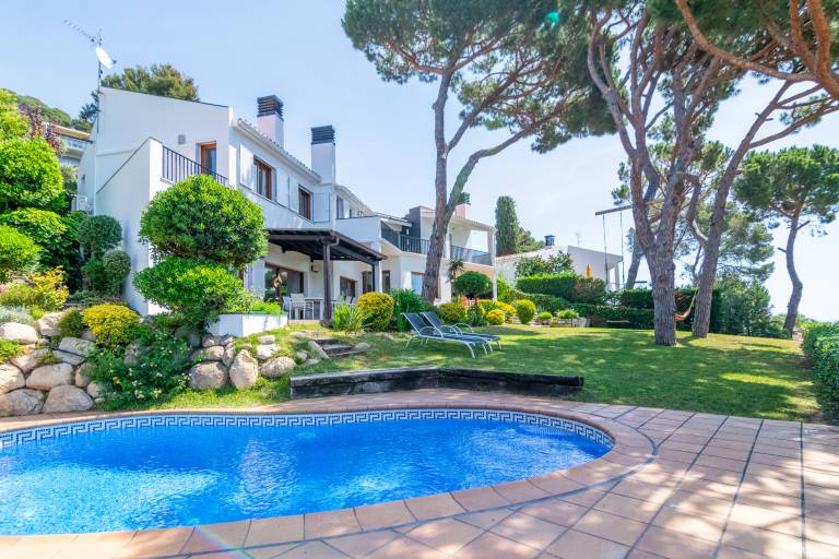 Ferienhaus in Blanes für max. 8 Personen Ferienhaus in Blanes für max. 8 Personen