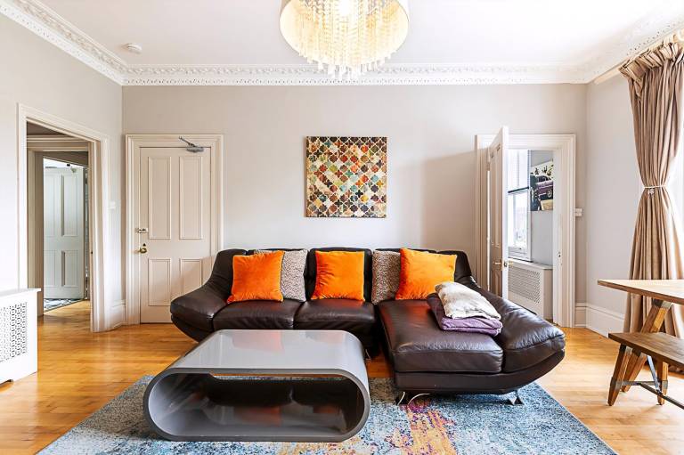Super Chic 1 Bedroom Urban Hideaway