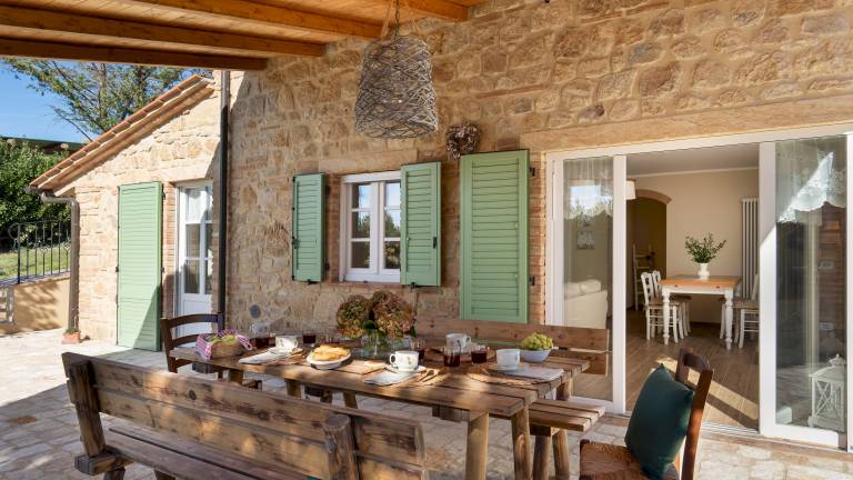 Villa with yard, private pool & patio | Garden view — photo 3