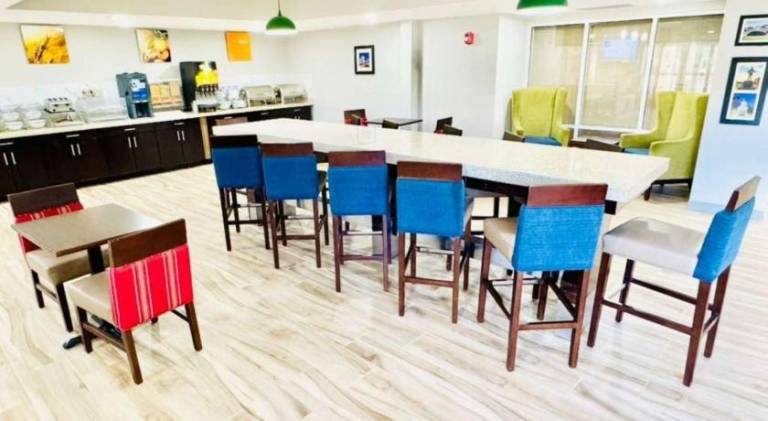 Comfort Inn & Suites Montgomery East Carmichael Rd — photo 5
