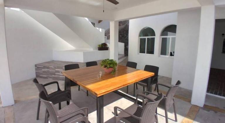 Holiday apartment with pool — photo 5