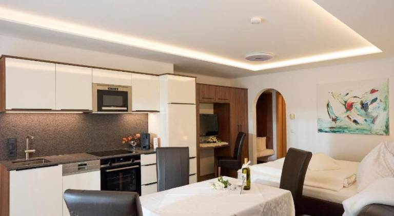 Holiday apartment with patio, garden & barbecue | Ski nearby | Good for workation | Pets allowed — photo 2