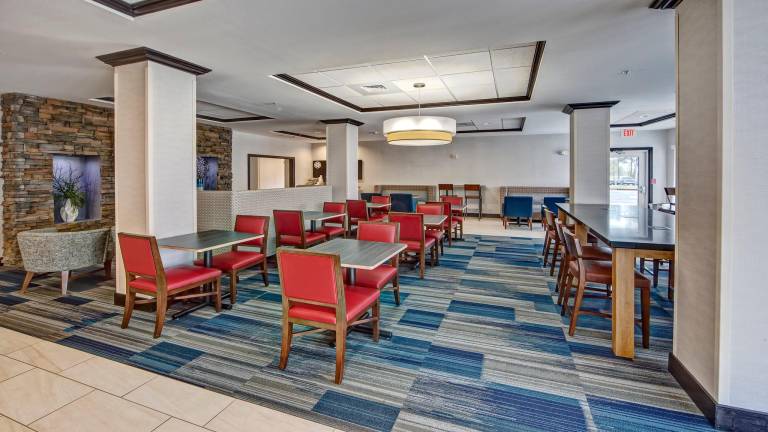 Holiday Inn Express Hotel & Suites Cookeville By IHG — photo 4