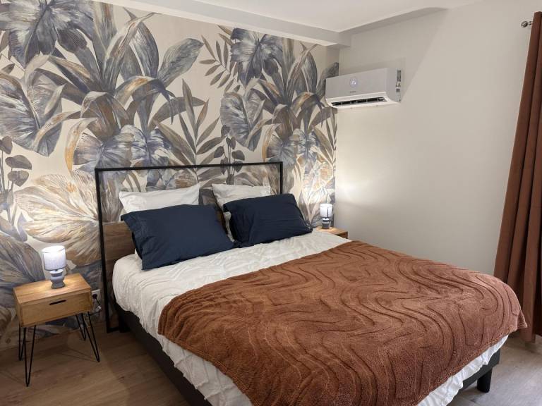 Gite with yard & patio | Pet-friendly — photo 2