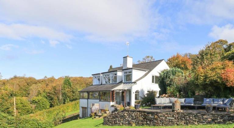 Vacation home with 4 rooms for 8 persons in Windermere