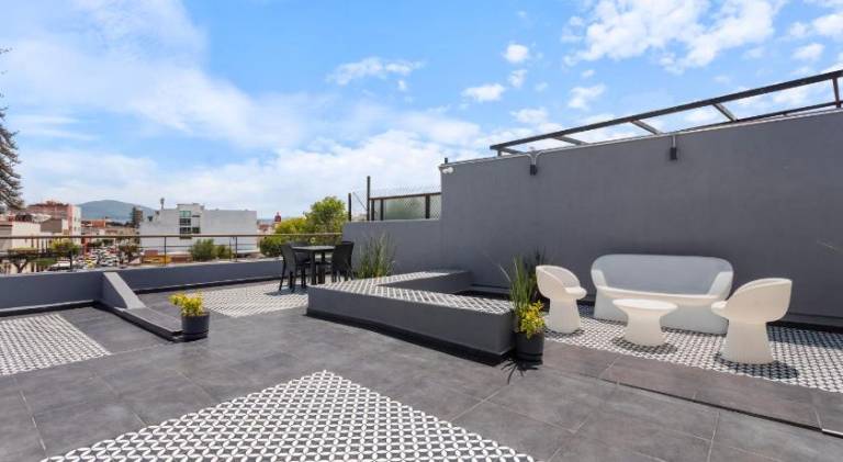 Universidad by Homirent — photo 2