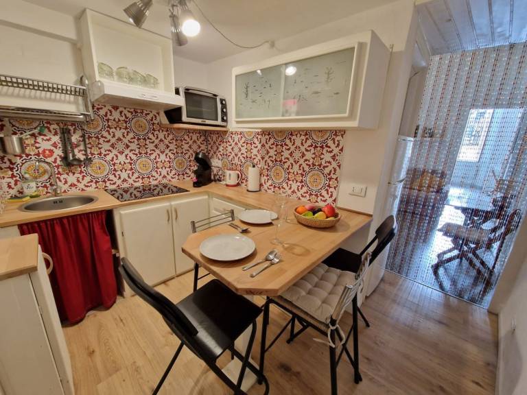Holiday apartment | Next to Via Giuseppe Garibaldi in Genoa