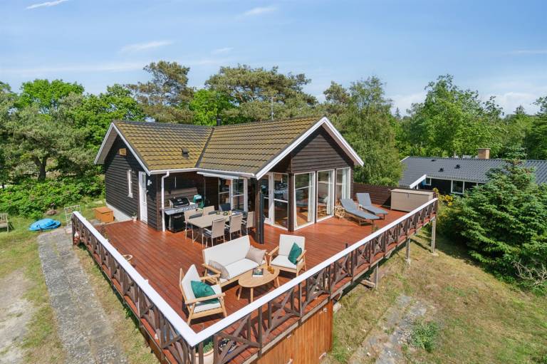 House  Aakirkeby