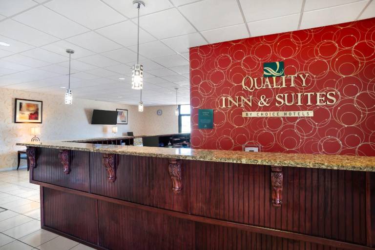Quality Inn & Suites near Lake Eufaula — photo 4