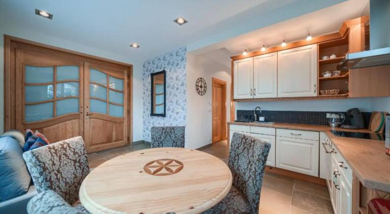 Nice serviced apartment with terrace, hot tub & yard | Dogs allowed — photo 5