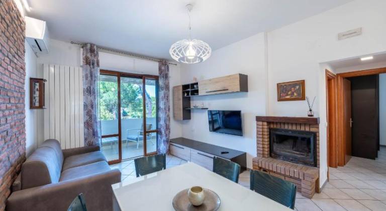 Rental apartment with 2 rooms for 4 persons — photo 3