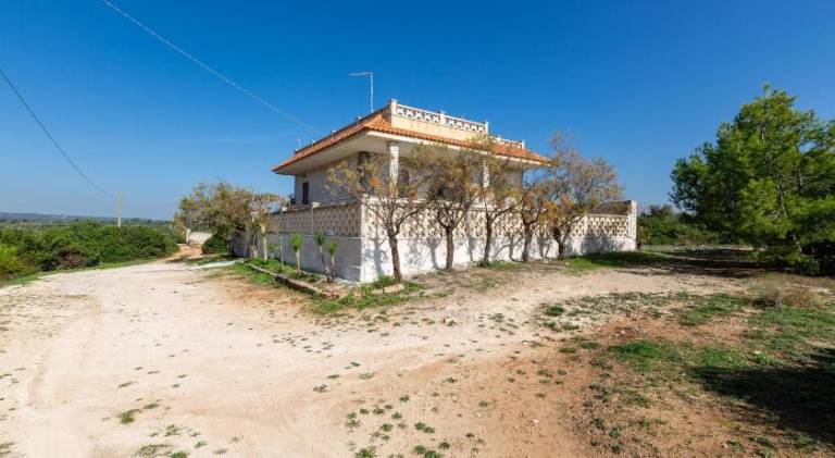 House with 2 rooms for 9 persons in Manduria