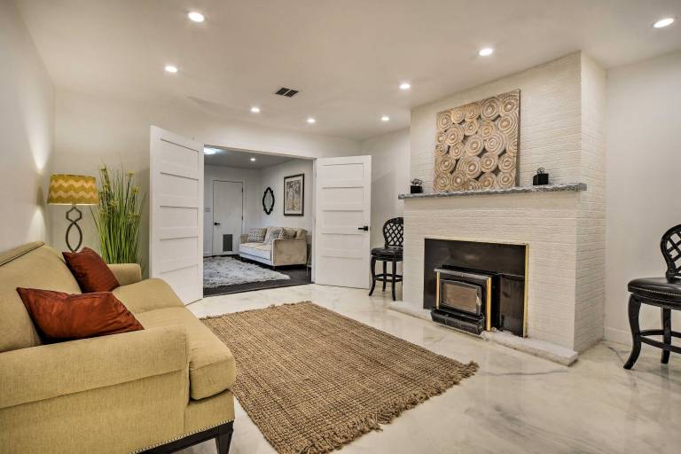 Renovated Griffith Family Home in Chicagoland Area — photo 5