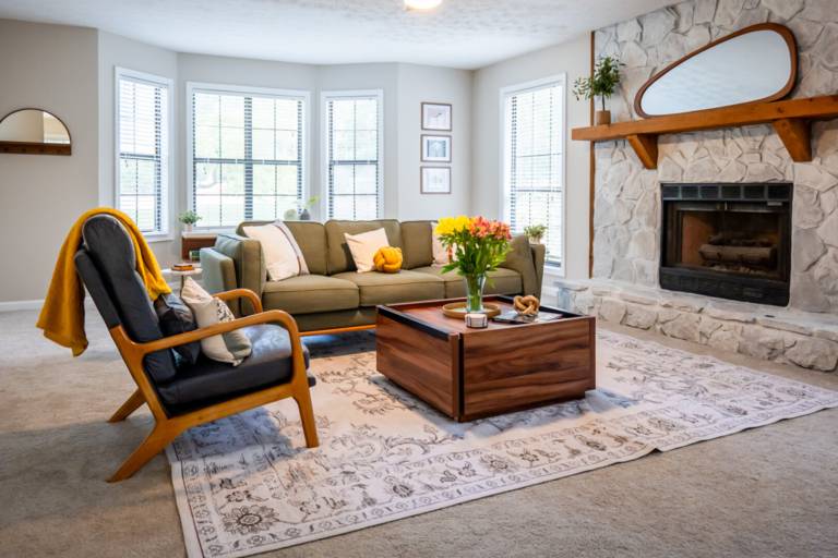 Children-friendly nice vacation home with yard & terrace | Dogs allowed in Kennesaw, GA