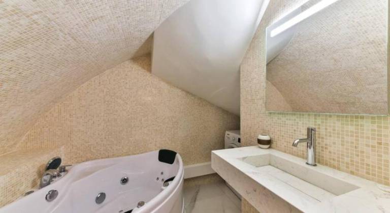 Fully equipped apartment with jacuzzi | Pets are welcome — photo 4