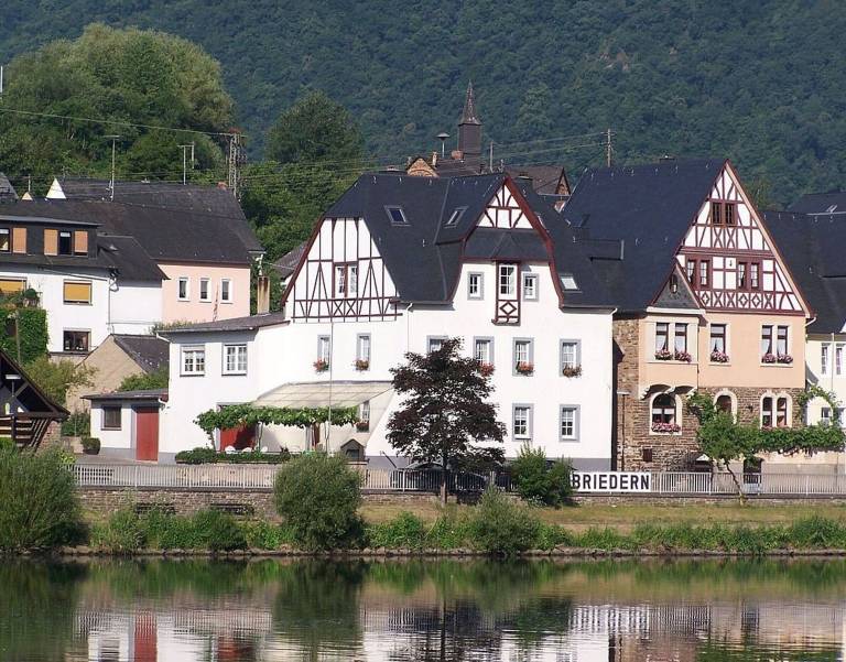 Apartment  Senhals