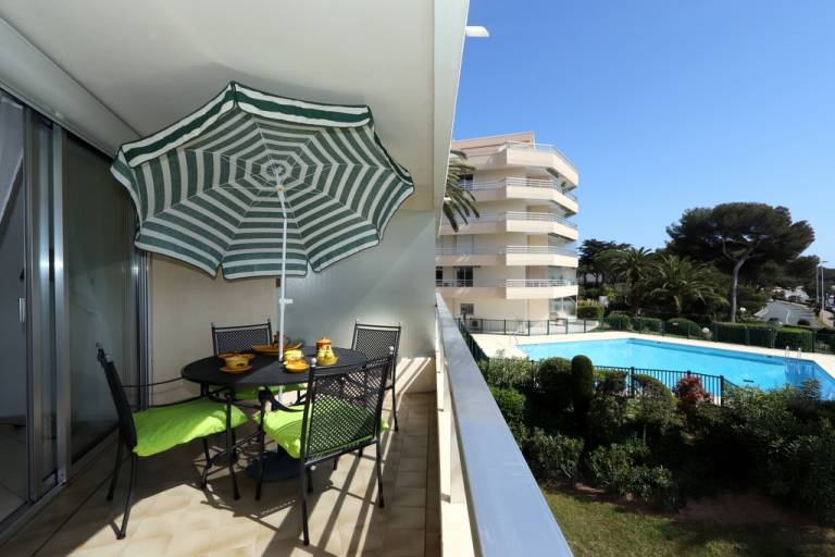 Apartment with pool | Sea view — photo 2