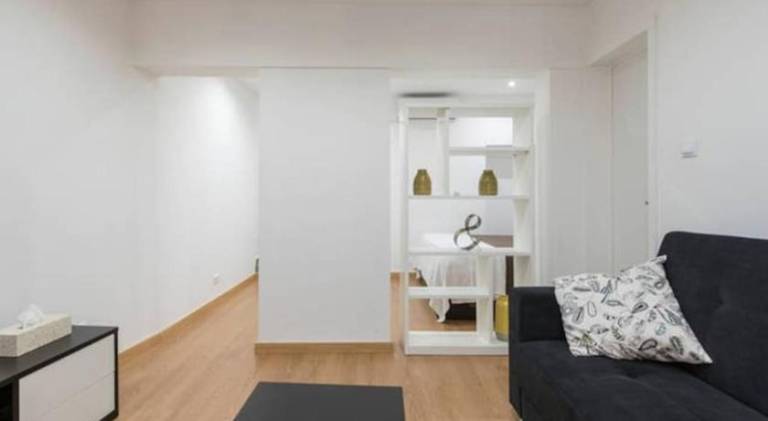 Holiday apartment with patio — photo 2