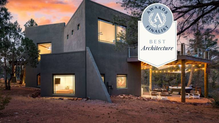 275 m&sup2; Ferienhaus