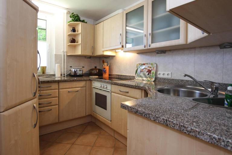 Holiday apartment with garden & terrace — photo 4