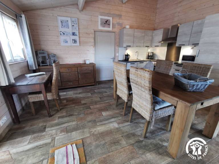 Fully equipped lovely gite with patio & BBQ | Pets allowed — photo 4