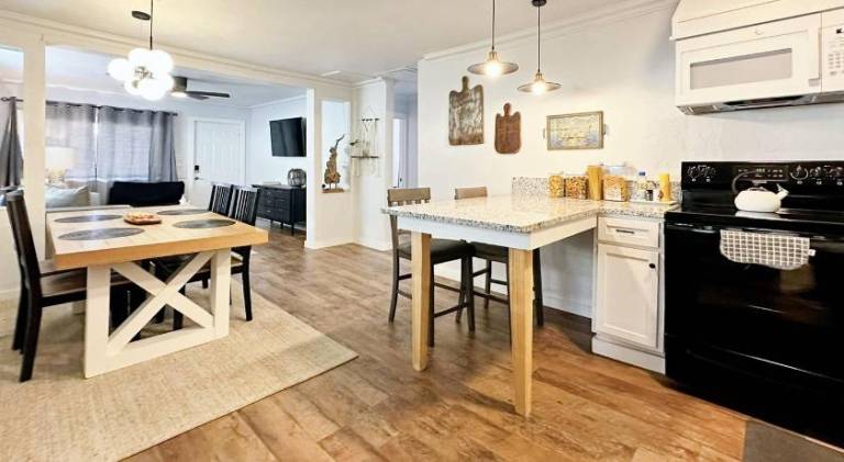 House | Suitable for remote work | Pets allowed in Oklahoma City, OK
