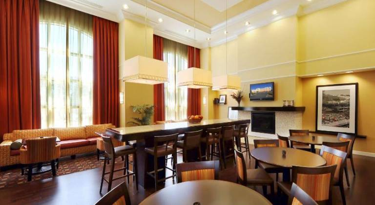 Hampton Inn & Suites Scottsboro — photo 2