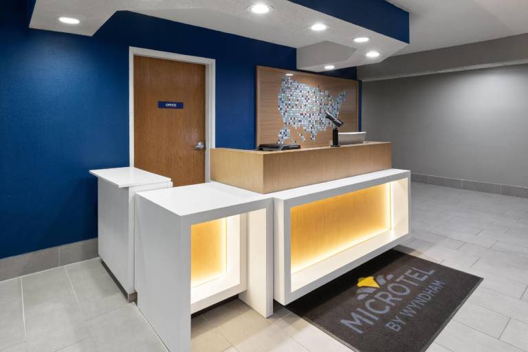 Microtel Inn & Suites by Wyndham Sioux Falls — photo 3