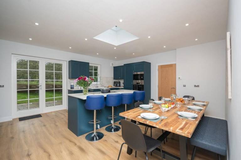 Fully equipped house with yard | Next to Dunblane Cathedral | Suitable for remote work | Dogs allowed — photo 3