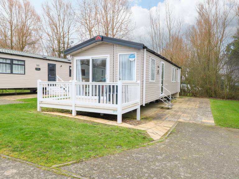 Cottage with garden | Beach view — photo 3