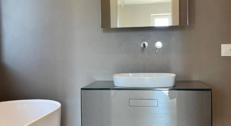 Villa with jacuzzi — photo 2