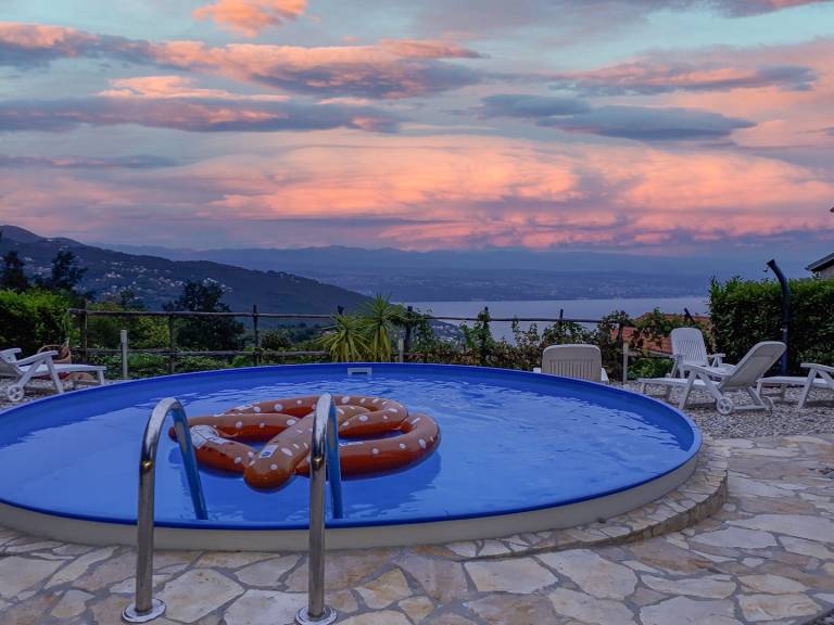 Fully equipped charming house with patio, grill & private pool | Sea view | Dogs allowed — photo 2