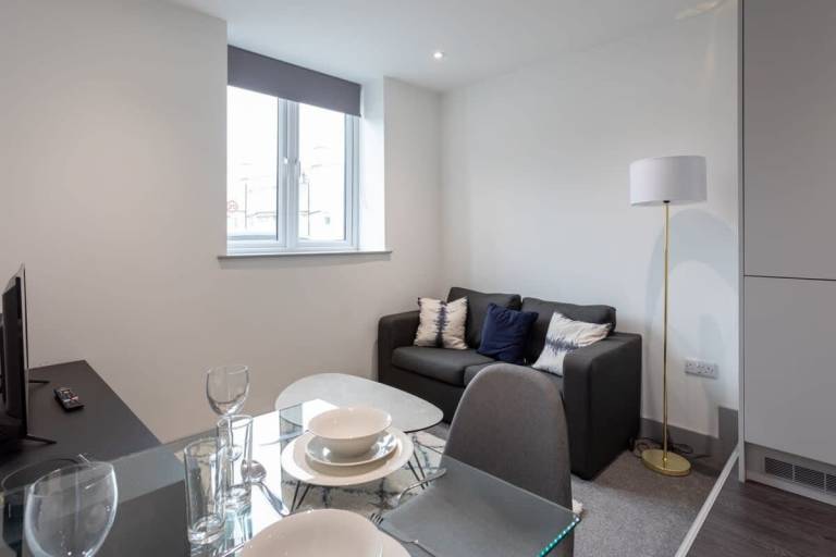 Modern & Bright 1BR Apt in Hunslet Leeds City Cntr