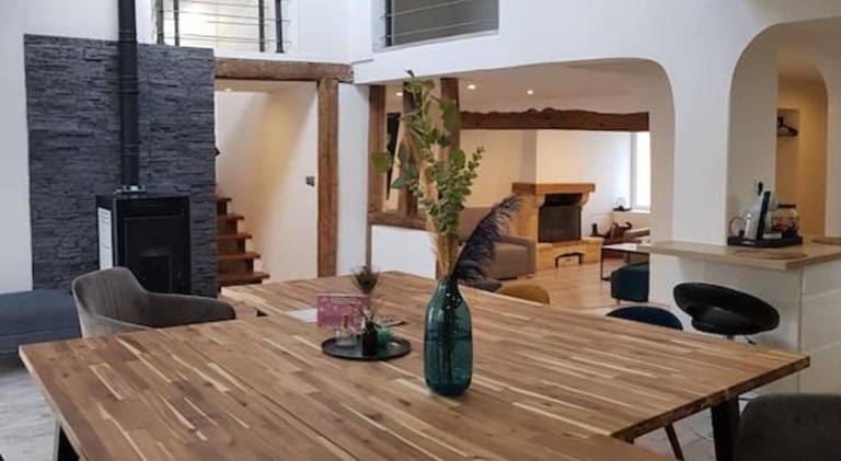 Vacation home with pool & hot tub — photo 3
