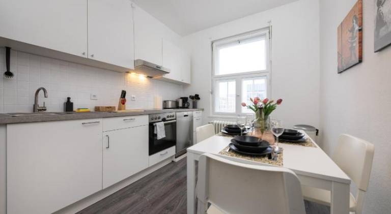 Holiday apartment with 5 rooms for 12 persons — photo 2