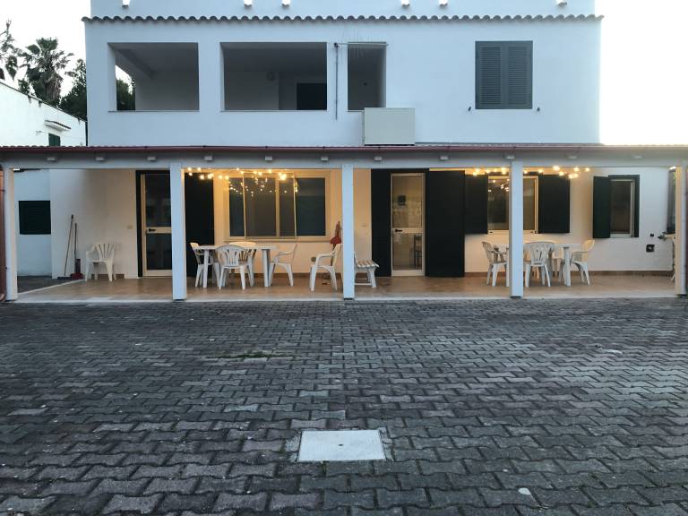 Charming holiday apartment with barbeque & garden | Garden view | Beach nearby | Pet-friendly — photo 3