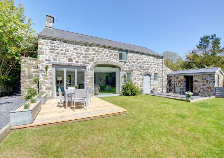 House  Llanengan
