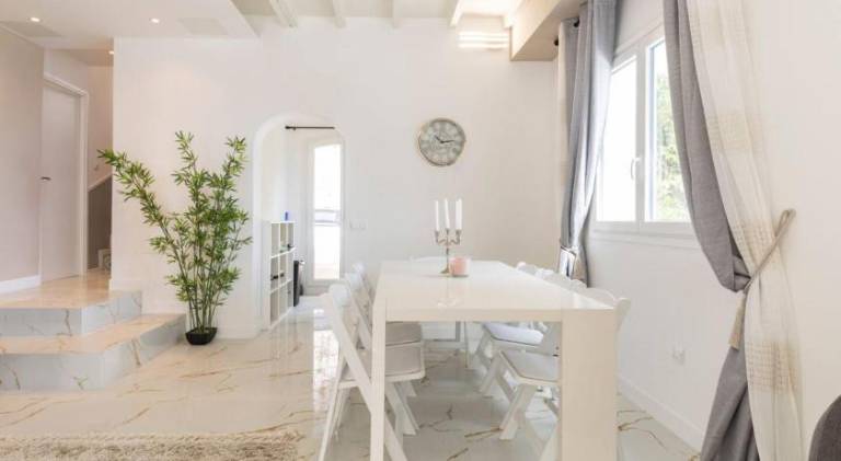 Stunning Seaview White Villa in Beuasoleil with Pool and Garden — photo 3