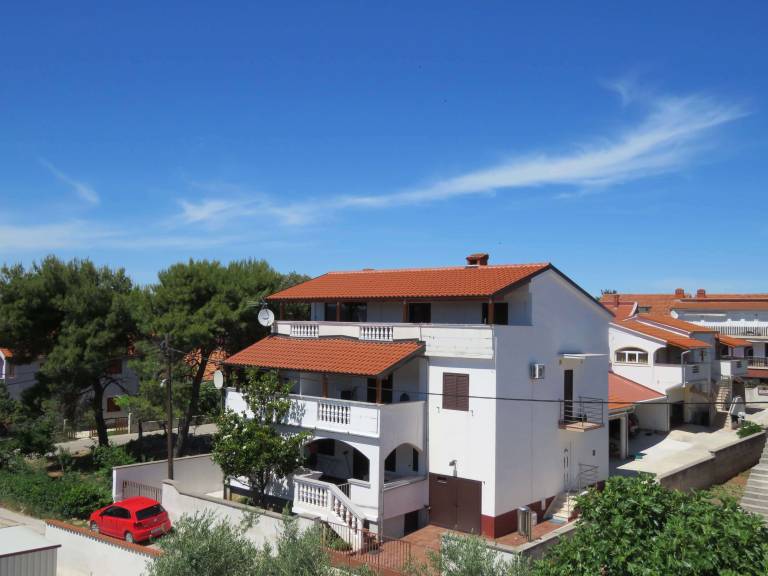 Apartment with barbecue, terrace & garden in Biograd na Moru