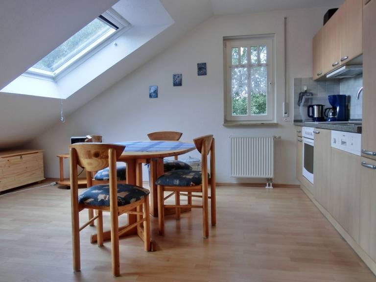 Strandnahe 3-Zi-Wohnung mit zwei Balkonen und WLAN — photo 4