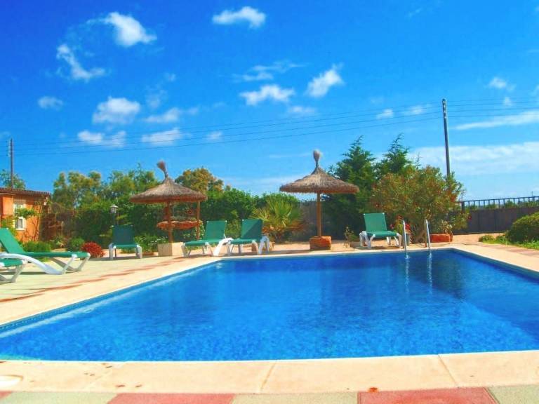 Ferienhaus in Campos für max. 8 Personen Ferienhaus in Campos für max. 8 Personen