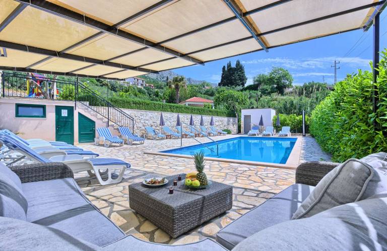 Villa Del Mare - with nine bedrooms, pool, jacuzzi, sauna, playground by MyWaycation — photo 4