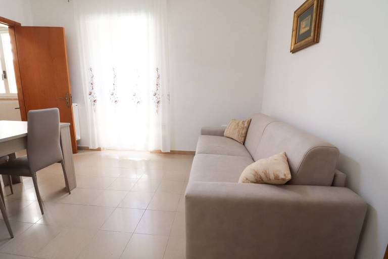 Apartment with 2 rooms for 3 persons — photo 2