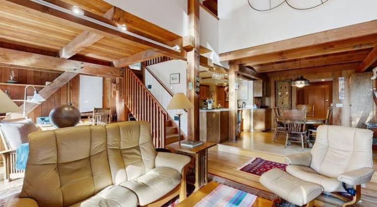 Vacation home with hot tub & pool | Suitable for remote work — photo 4